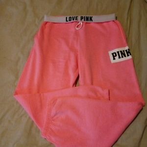 VS Pink all sz large. DO NOT PURCHASE